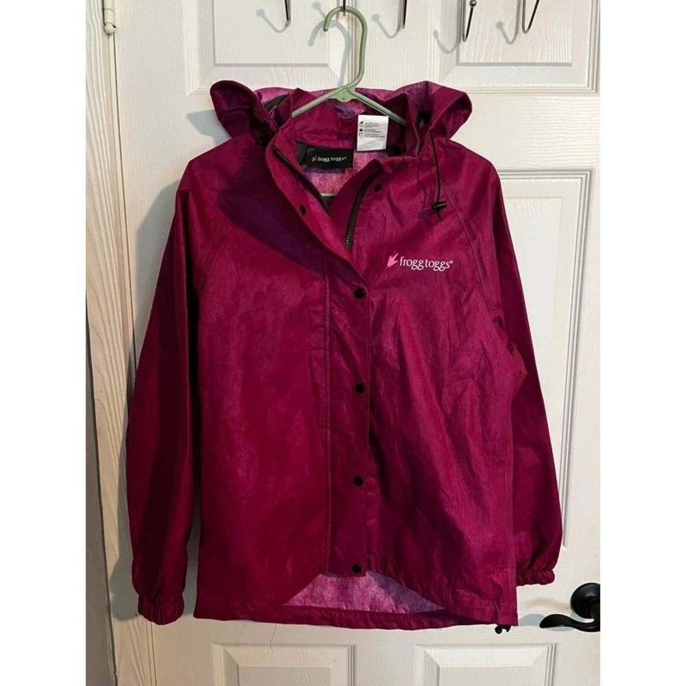 Frogg Toggs Women's Medium Magenta Waterproof Hooded Rain Jacket